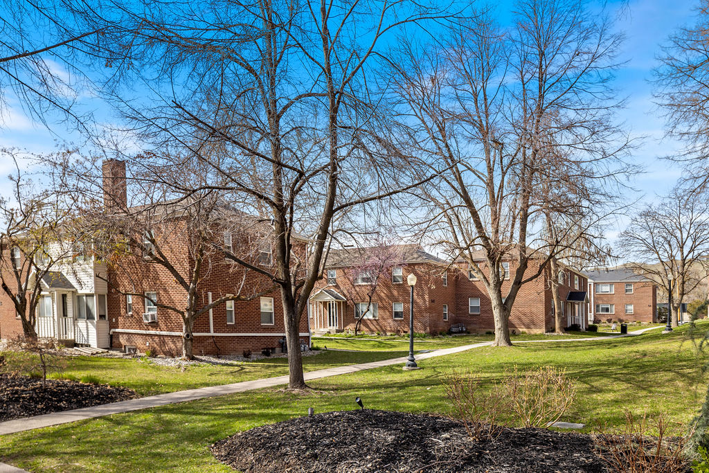 9bb842a9481cc8ab87865f7f7b171923-xlarge